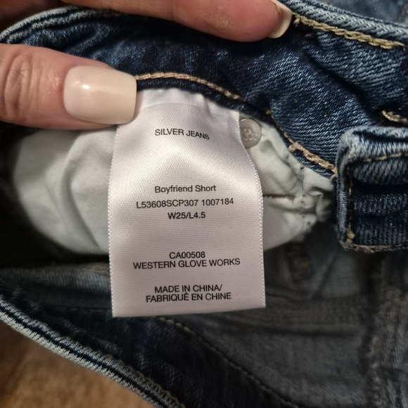 Silver Jeans Classic Blue Denim Shorts - Picture 4 of 4